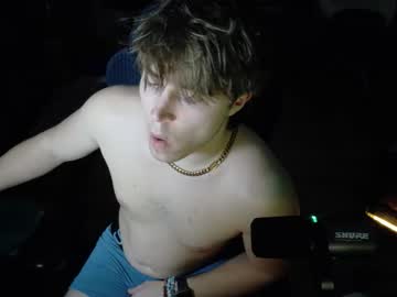 bubblebuttbdn live cam from Canada