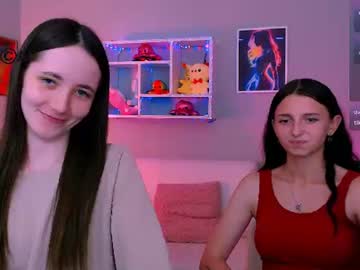 caroline_honeyy cam profile