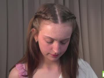 charming_flower live redhead cam girls cam in HD