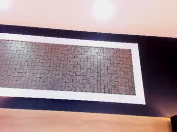 chloee_adams_ — similar cam model