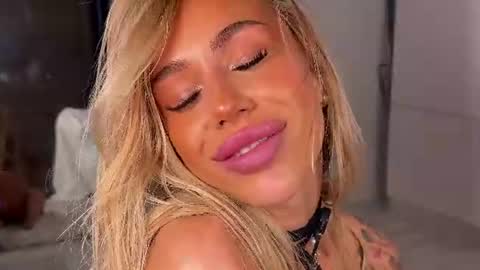 creambaby1 live cam stream