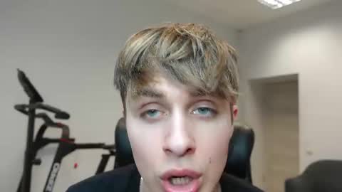 damien_dallas — similar cam model