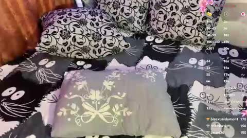 danitavranich — similar cam model