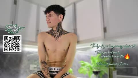daviid_huge — similar cam model