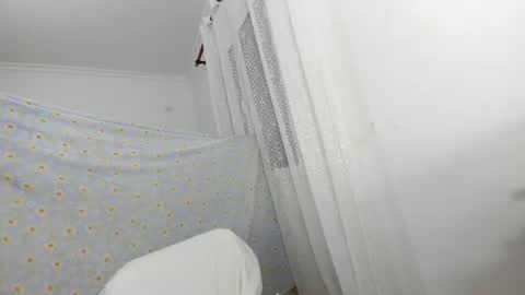 ehotlovea โ Most Popular live cam