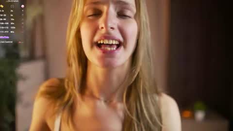 fayelivingston live cam