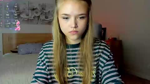 flooora_0 live cam