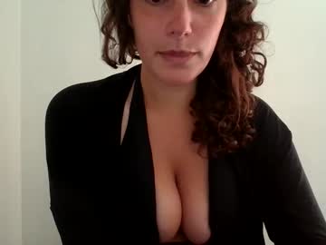 freckledeer live cam stream in HD from United States