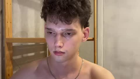 gnomik11100 live cam stream