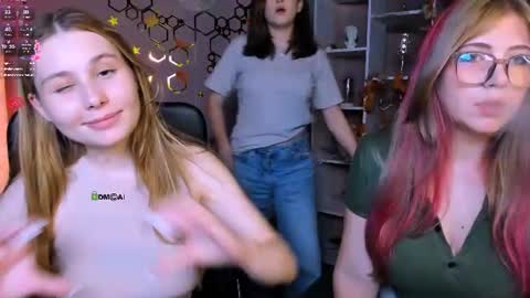 hanna_kiss3 — similar cam model