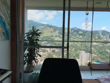 hollyshit_ cam profile from Colombia