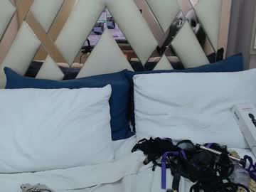 hunter_ignis live bdsm cams cam in HD