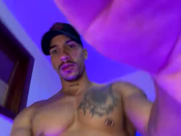 james_and_max live cam from Latvia