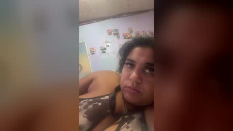 Verified broadcaster performing now on Chatterbate