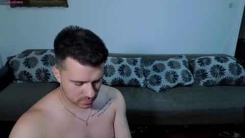 johnnylove21 live cam