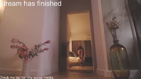 Verified HD performer broadcasting live on Chatterbate