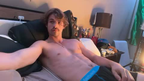 kjpeace — similar cam model