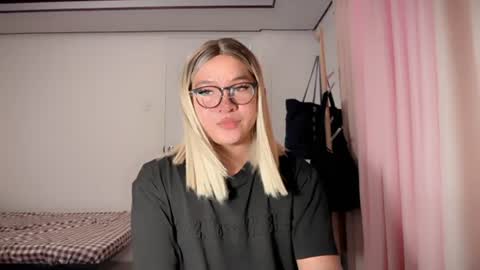 krezikeed live pregnant cam