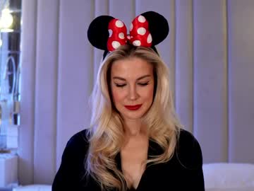 krissone live cam stream in HD