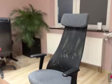 legslong live cam from Canada