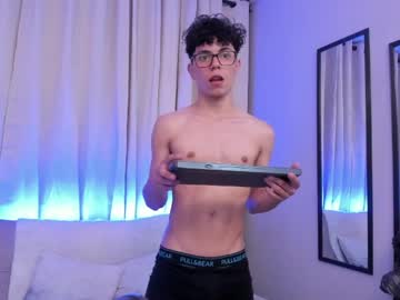 lucho6_9 live cam from New Zealand