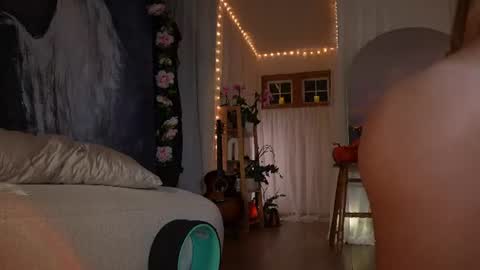 lucy_gooosey live anal cam