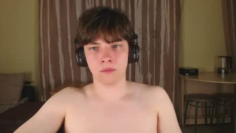 milan_vibe — similar cam model