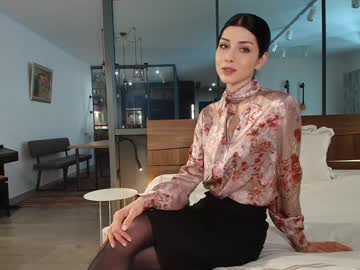 milla_bella live cam stream in HD