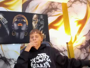 mono_blonde live cam stream in HD from Colombia