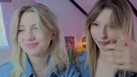 pinkadele — similar cam model