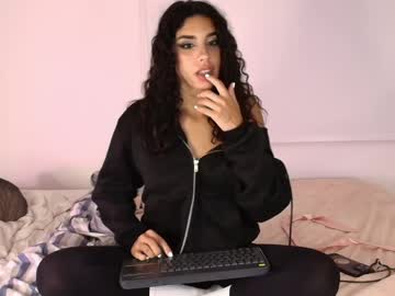 pretty_dirty_sis live cam from Latvia