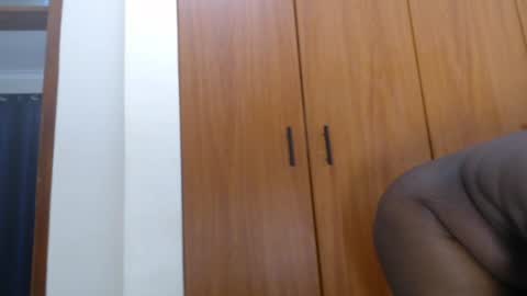 Intimate HD lesbian cam couple performing a girl-on-girl show on Chatterbate