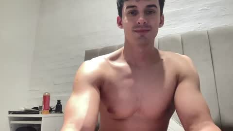 sebybeba — similar cam model