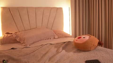 sweetlittlevenus — Colombia cam model