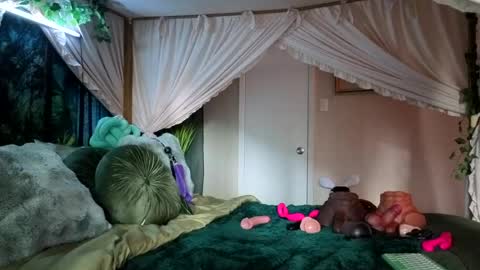 thelovelybrown — Findom cam model