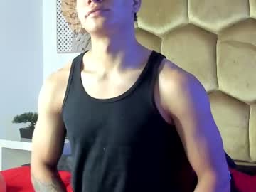 tony_petrov live cam from Trkiye
