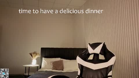 valenora1 — similar cam model