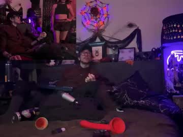 webz_and_kordz live cam from Australia