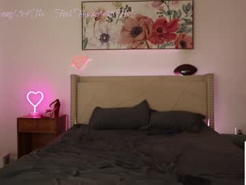 ari_lovexo live couples cams cam in HD