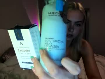 ariah_is_blonde live cam