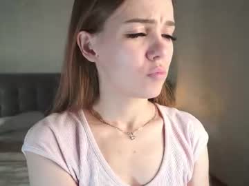 auroralowen live cam