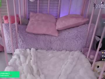 crimsonkitten live cam