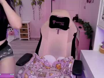 crimsonkitten live cam