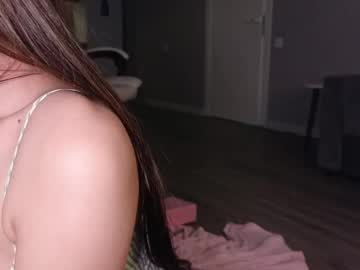 ella_lee15 live cam