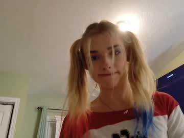 ellalowe live cam