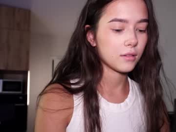 emilybatee live cam