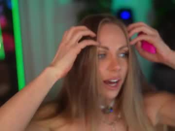 eva_fashionista live cam
