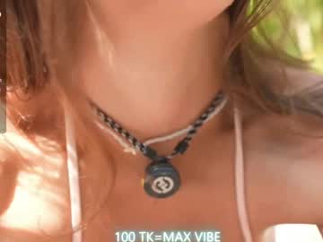 mon1_day live cam