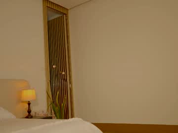 nicolle_mitchelle live cam