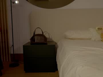 nicolle_mitchelle live lovense cam shows cam in HD